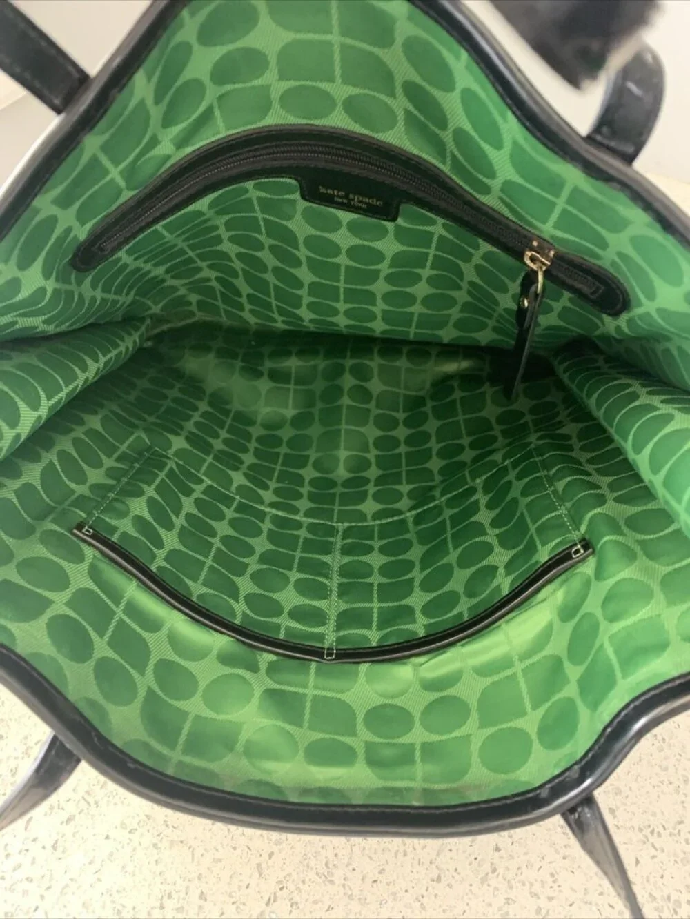 KATE SPADE Polyvinyl Griffin Tote 